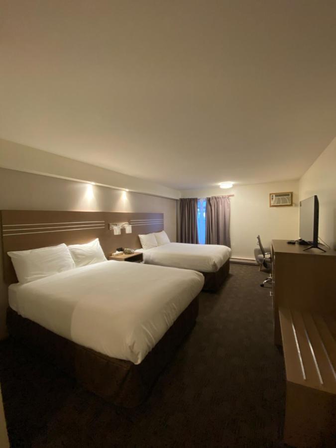 Chalet Continental Motel Valemount Dış mekan fotoğraf